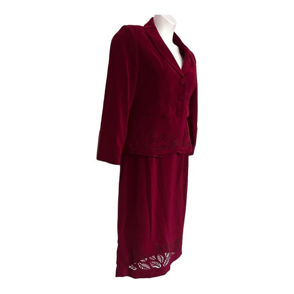 Midnight Velvet Cutwork Fall Burgundy Desk to  Dinner Office Power Skirt Suit - Picture 4 of 15